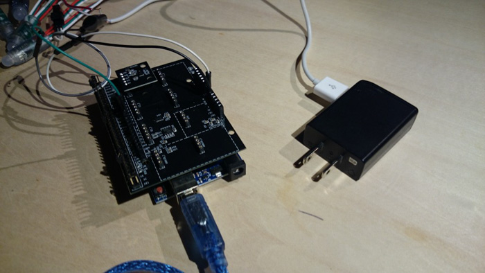 Power is supplied via external power adapter separately from Arduino.jpg